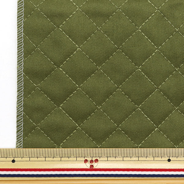 Fabric "A super water-repellent twill quilt that repels water very wellCut Cloth Approx. 135cm x 50cm Olive CQPL-TWTC-OL"