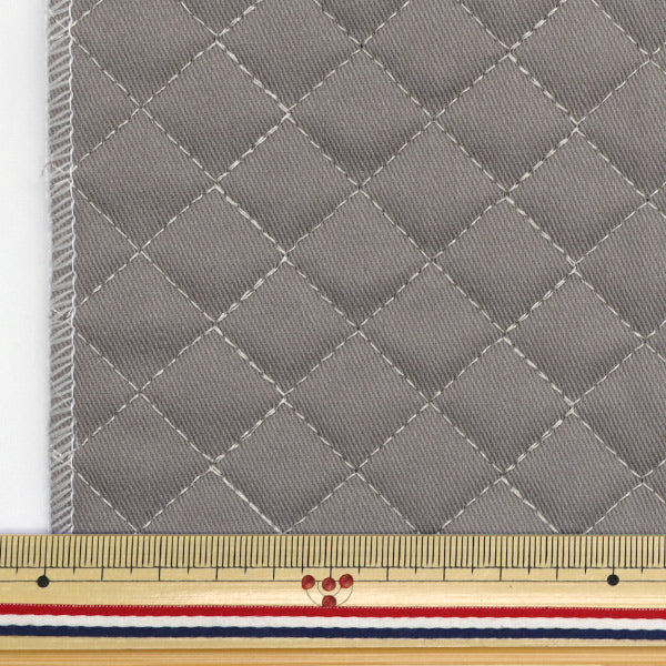 Fabric "A super water-repellent twill quilt that repels water very wellCut Cloth Approx. 135cm x 50cm Ash Gray CQPL-TWTC-ASH"
