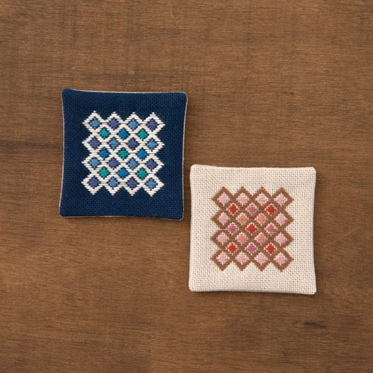刺绣套件“ Kogin 75 Kogin Stab Coaster B” Olympus