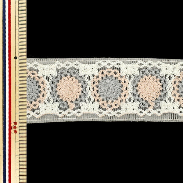 【数量5から】 手芸ブレード 『2025 インド刺繍ブレード 約4.5cm幅 ホワイト×グレー 47634D』