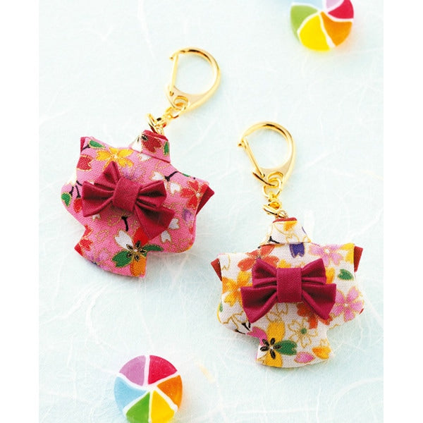 Crafting kit "Japanese mini-kimono key chain made without sewing" Panami Panami Takagi fiber