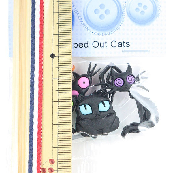 Button "Chilled button Creeped Out Cats 9486" Dress It Up