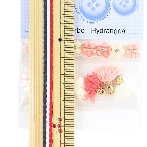 ボタン 『チルドボタン FLOWER COMBO HYDR 10272』 Dress It Up