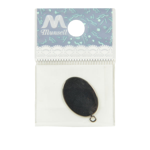 手芸金具 『楕円貼り付け用ペンダントトップ 21×15mm ブラック 1個入り #9108』