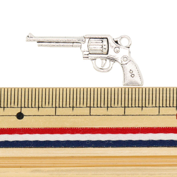 アクセサリー素材 『チャーム 武器6 シルバー 6個入り M12402』