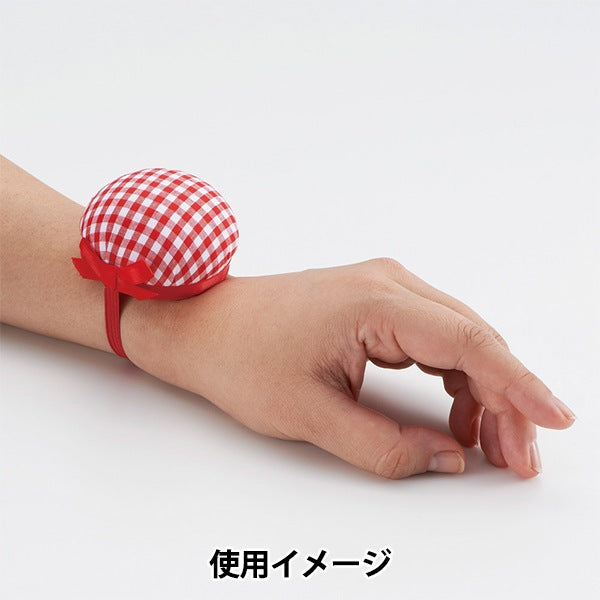 Pin cushion "Color list pink cushion red 23-082" Clover