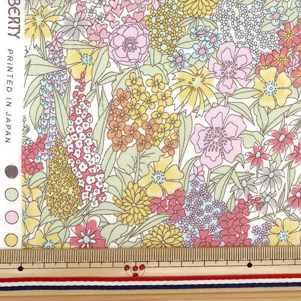 [From quantity 5] Fabric "Liberty Liberty Print Tana lawn Kiara 3635047-ZE" Liberty Japan