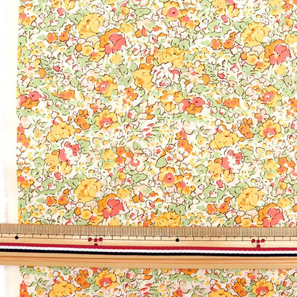 [From quantity 5] Fabric "Liberty Liberty Print Tana lawn Claire Audo 3332022-TE" Liberty Japan