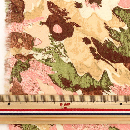 [来自数量5] 织物 "自由自由印刷 塔纳草坪 Flower River 2343115-SD23C" Liberty Japan