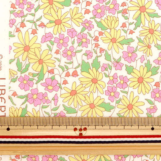 [From quantity 5] Fabric "Liberty Fabric Tana lawn Patricia Word DC32598-C" Liberty Japan