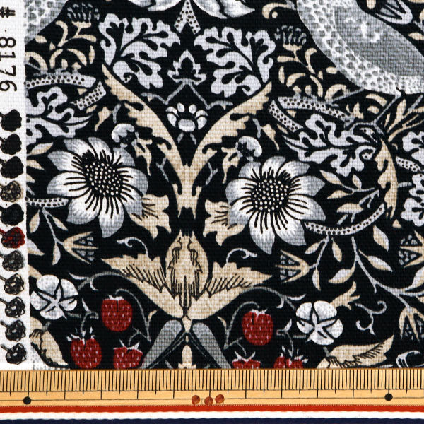 [From quantity 5] Fabric "Moda Best of Morris Oxford Strawberry Seaful Black x Red 8176-55T"