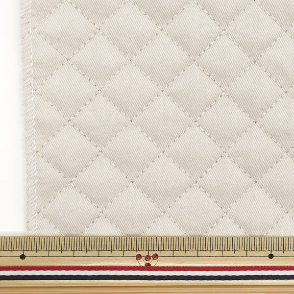 Fabric "A super water-repellent twill quilt that repels water very wellCut Cloth Approx. 135cm x 50cm Ecru CQPL-TWTC-EC"