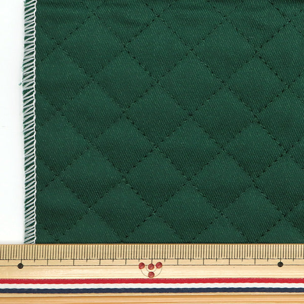Fabric "A super water-repellent twill quilt that repels water very wellCut Cloth Approx. 135cm x 50cm Bottle Green CQPL-TWTC-BGR"
