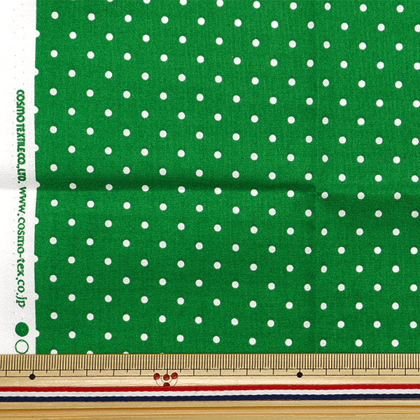 Fabric 『QuiltingCut Cloth Approximately 33cm x 50cm Christmas printed dot green C-CR8876-109]