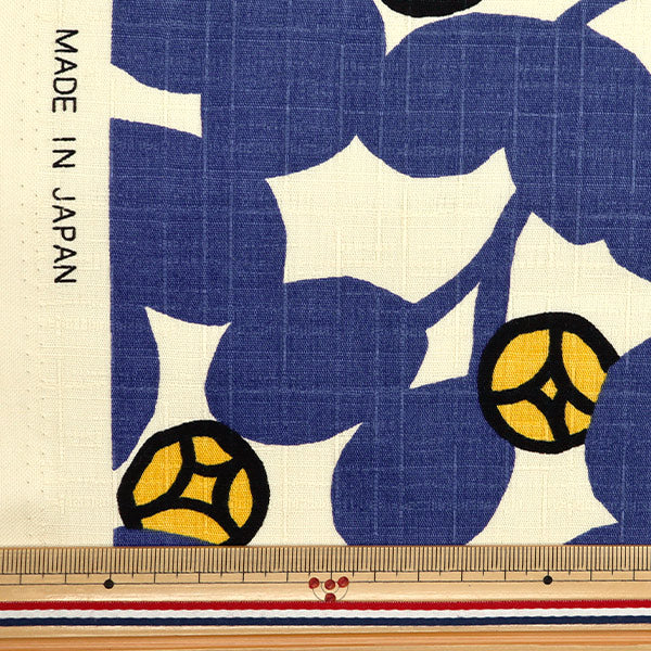 [From quantity 5] Fabric "Southern Cross Botanical Tsubaki Blue x Ivory Up5943-A" COTTON KOBAYASHI