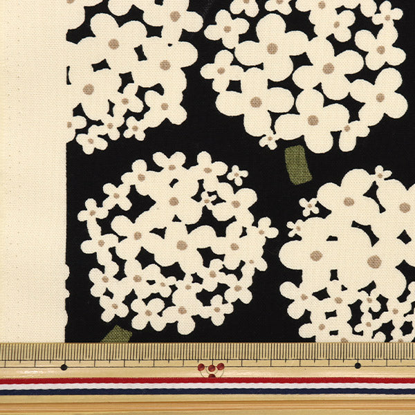 [Quantity starting from 5] Fabric "Usako Cloth No. 10 Canvas Hydrangea Black x Ivory UP5950-F" COTTON KOBAYASHI