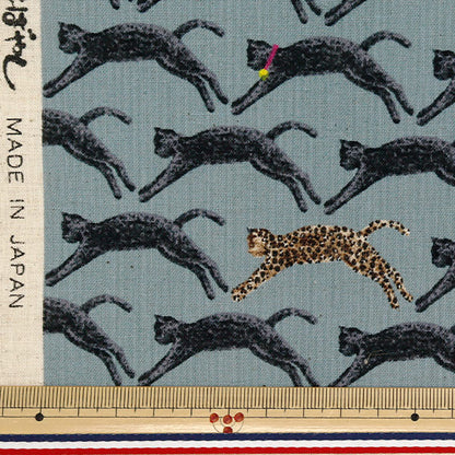 [Quantity starting from 5] Fabric "Cotton and linen"Sheeting Flying Cat Green KTS7103-C" COTTON KOBAYASHI