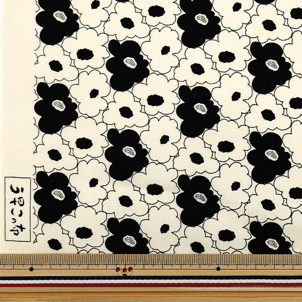 [Quantity from 5] Fabric “Uhayako Cloth Broad Mini Peach Flower Ivory x Black UP5984-B" COTTON KOBAYASHI