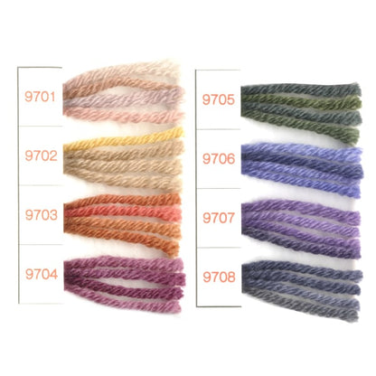秋冬毛糸 『Dia Tasmanian Merino Nobby (ダイヤタスマニアンメリノ ナビィ) 9702番色』 DIAMOND ダイヤモンド