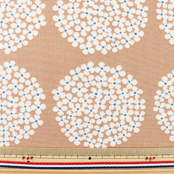 [From quantity 5] Fabric "Ukonoko Fool No. 10 Canvas Hydrangea Pattern Up5553-E Mocha" COTTON KOBAYASHI