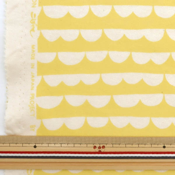 [From quantity 5] Fabric "Smooth Skallap Yellow KTS6739-C" COTTON KOBAYASHI