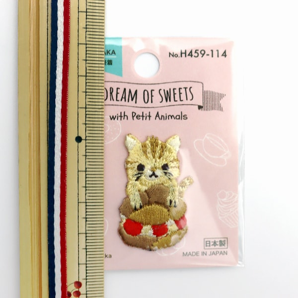 ワッペン 『DREAM OF SWEETS(ドリーム オブ スイーツ)ねことシュークリーム H459-114』 Hamanaka ハマナカ