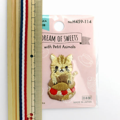 ワッペン 『DREAM OF SWEETS(ドリーム オブ スイーツ)ねことシュークリーム H459-114』 Hamanaka ハマナカ