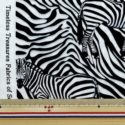 [From quantity 5] Fabric "USA Cotton Wild Camauma Pattern WILD-C8909"