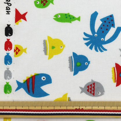 [From quantity 5] Fabric "Antibacterial and deodorantSheeting PETIT Fish White PTC1121-7-B]