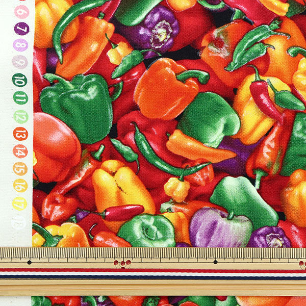 [From quantity 5] Fabric "USA Cotton Food Festival Paprika Pattern 389-MULTI"