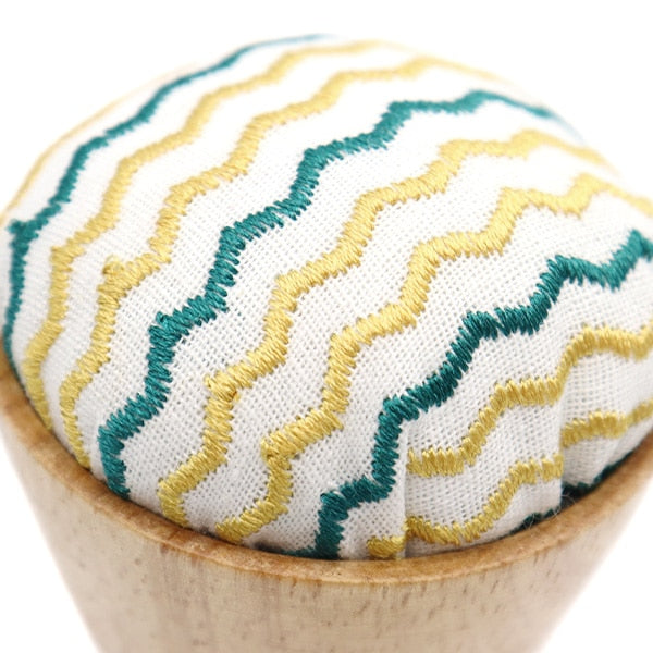 Pin cushion "Wood pink cushion zigzag JY-5-1"