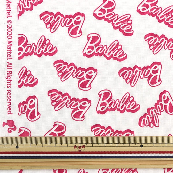 [From quantity 5] Fabric "USA Cotton Barbie Words White C9733-WHITE"