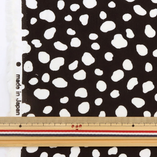 [From quantity 5] Fabric "Call Ten Dalmesian Black 38107-1D"