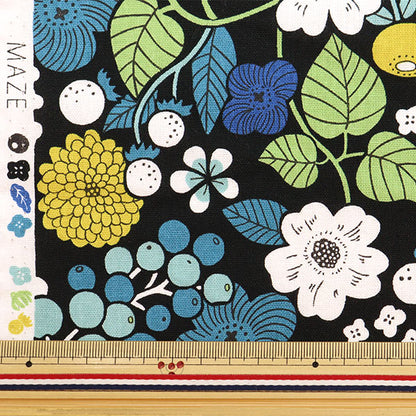 [From quantity 5] Fabric "Cotton hee canvas floral pattern multi blue MAZE-C"