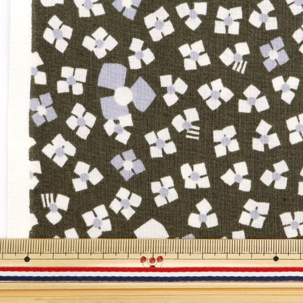 [From quantity 5] Fabric 『Sheeting3 soft-processed palette 3 flower khaki 144-8049-C3]