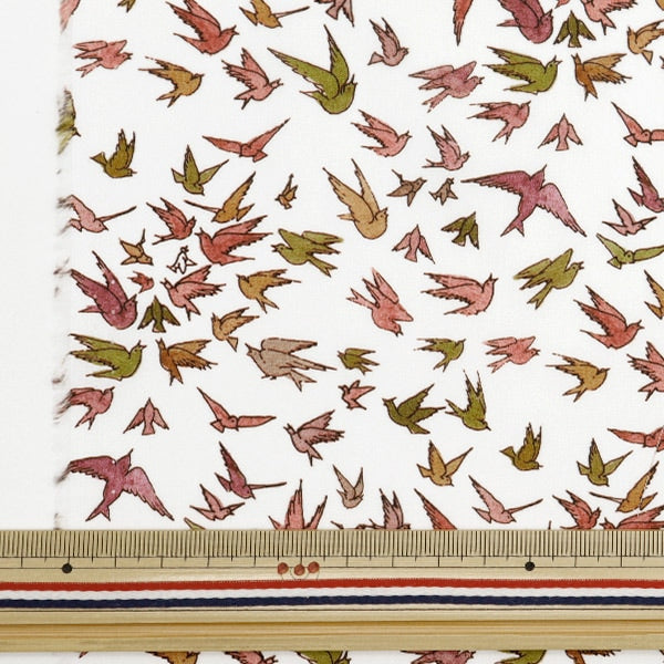 [From quantity 5] Fabric "Liberty Fabric Tana lawn Quia of Flyers 363J4202-CU " Liberty Japan
