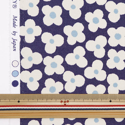 [From quantity 5] Fabric "TC Color Denim Simple Flower Navy 83060-2-1"