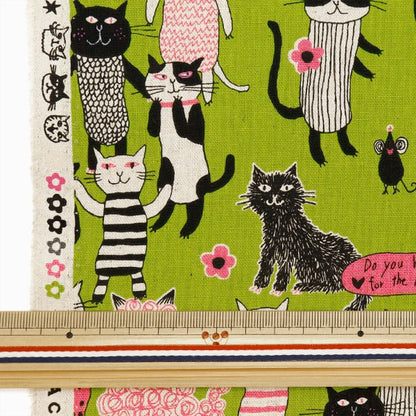 [From quantity 5] Fabric "Spell by mia cotton linen canvas cat series Green EPX-2020-1C" KOKKA