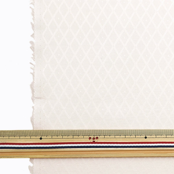 [From quantity 5] Fabric "cottonJacquard White KW6267]