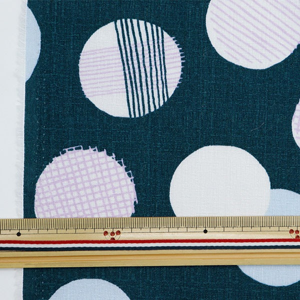 [From quantity 5] Fabric "Interior printed dot pattern navy 142-1349-C4"