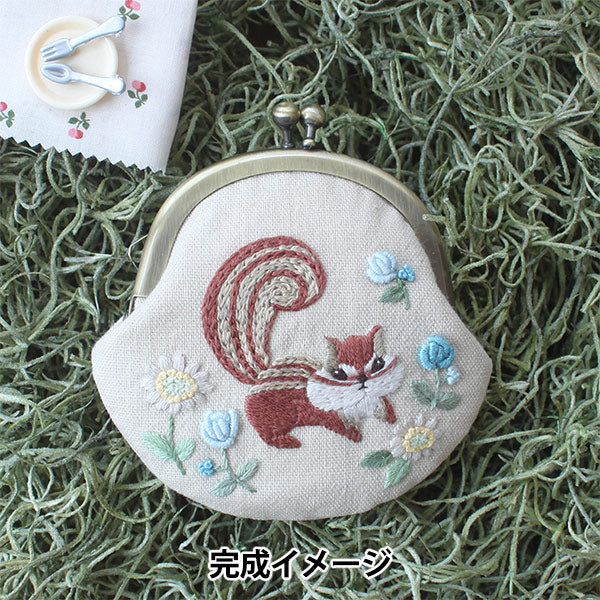 Embroidery kit "chicchi's animal embroidery kit Gamaguchi Wild Flower and Burisu-san PHC-120-2] PIECE Peace