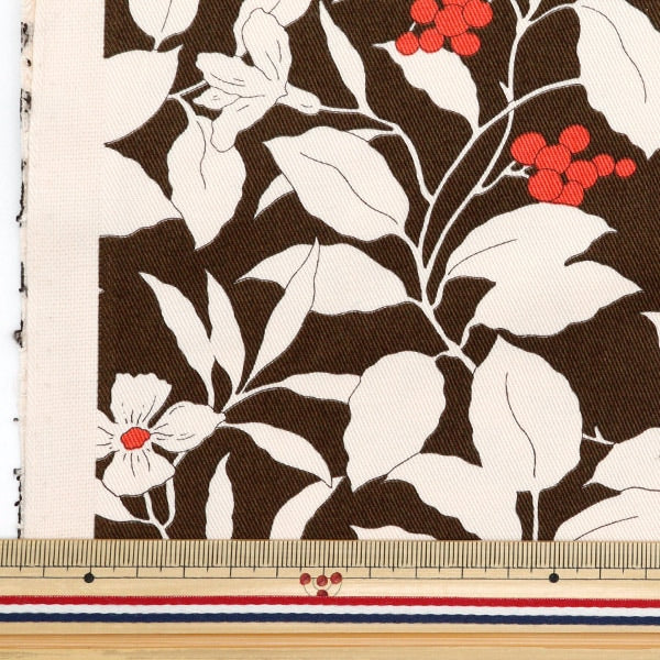 [From quantity 5] Fabric "Twill printed wood and floral pattern brown KSP5541-D" COTTON KOBAYASHI