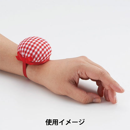 Pin cushion "Color list pink cushion red 23-082" Clover